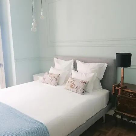 Madalena Hermitage *