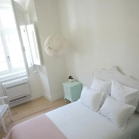 Апартаменти Madalena Hermitage