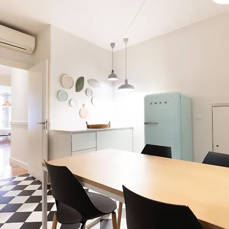 Madalena Hermitage *