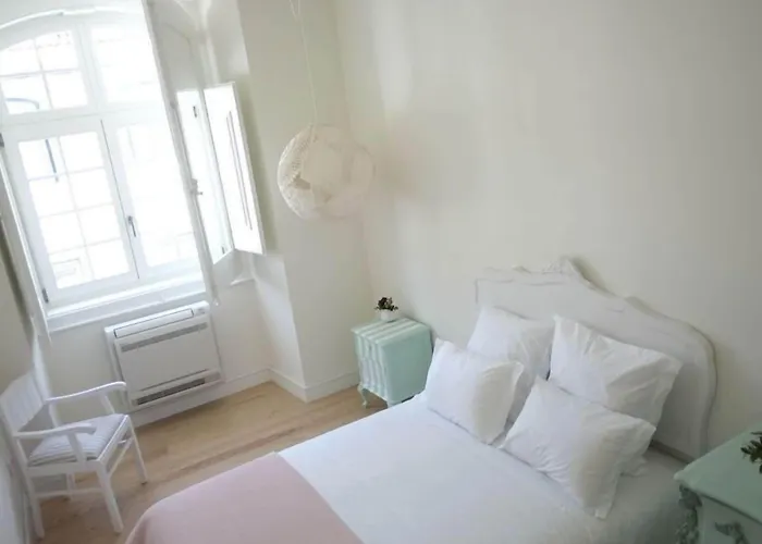 Madalena Hermitage *