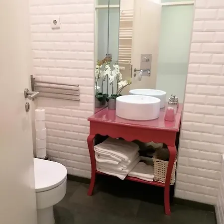 마달레나 허미티지 *